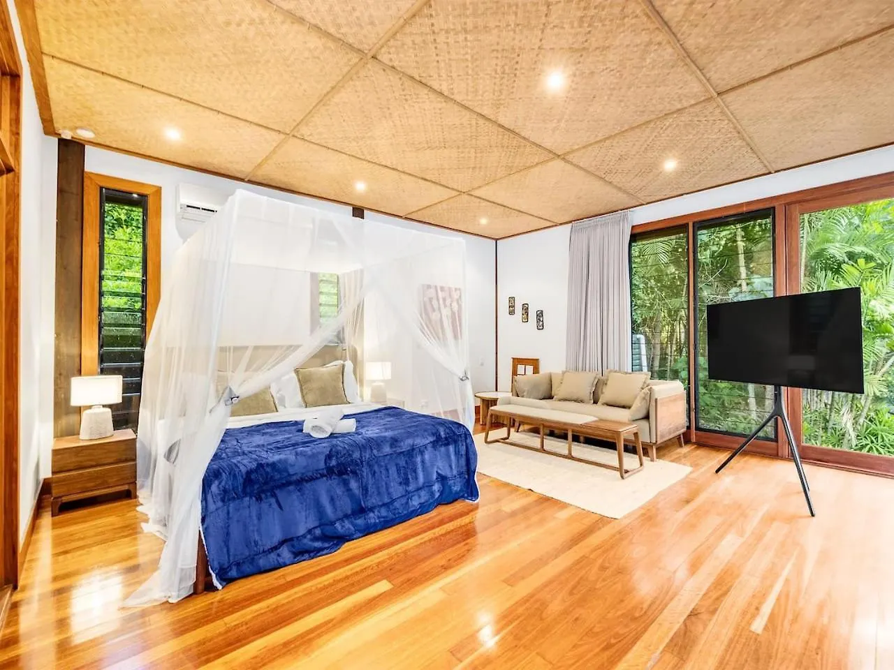 Pool Tennis And Cinema 7Beds Bali Inspired Retreat Jindalee