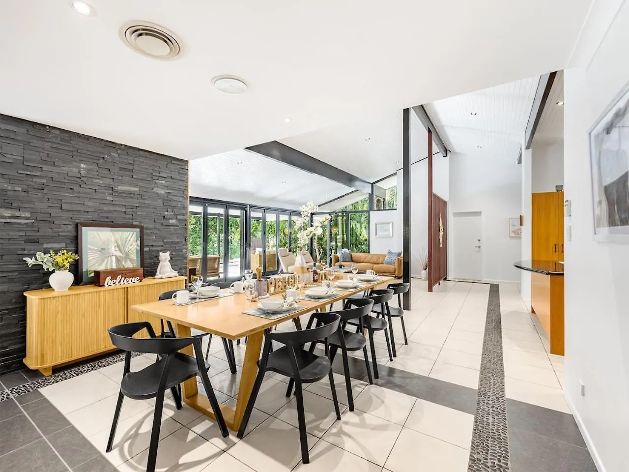 Pool Tennis And Cinema 7Beds Bali Inspired Retreat Jindalee Hébergement de vacances