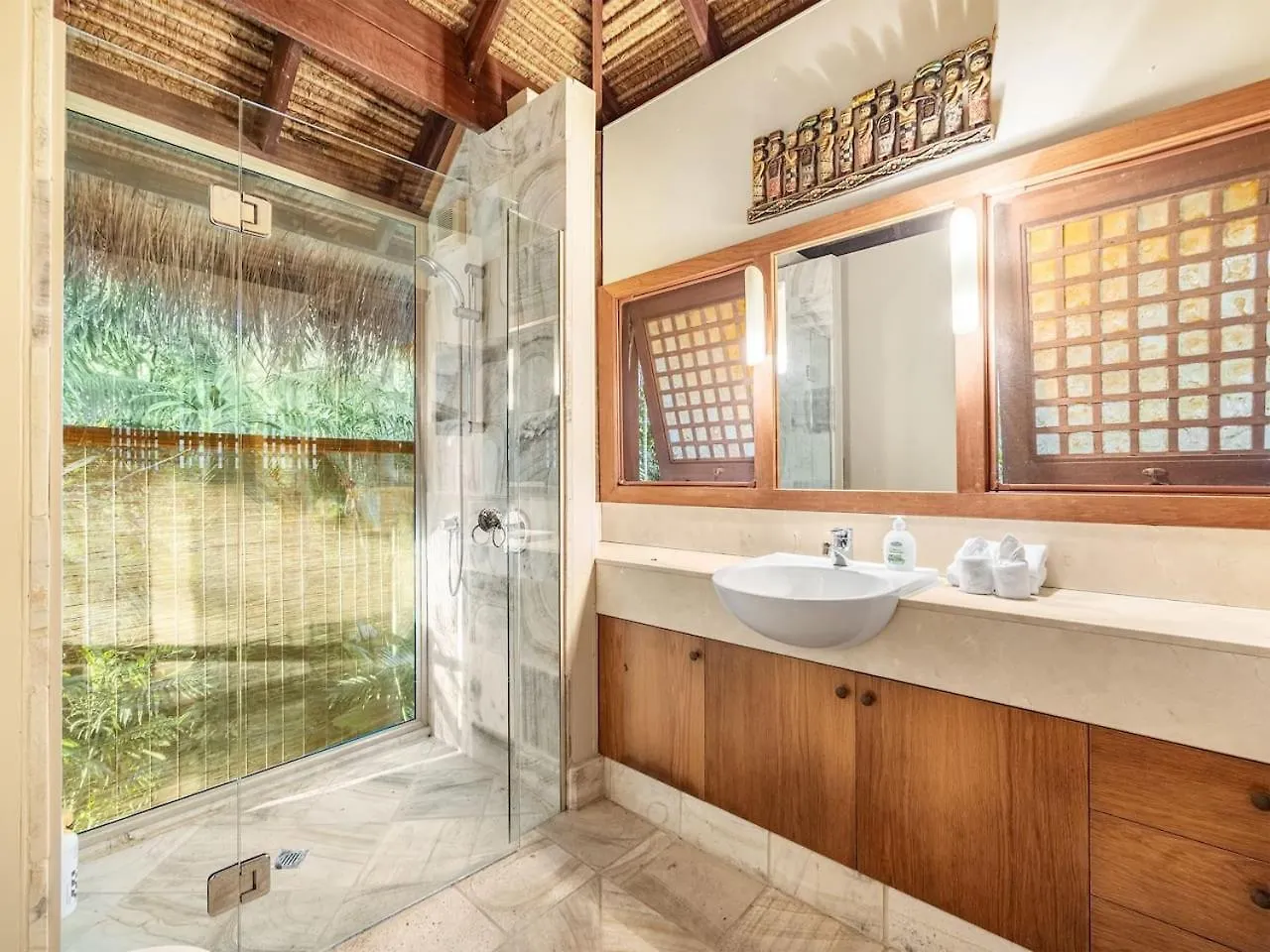 Pool Tennis And Cinema 7Beds Bali Inspired Retreat Jindalee Australien